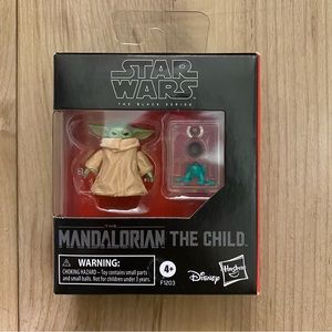 NWT Baby Yoda Grogu Star Wars Black Series Mini Figure